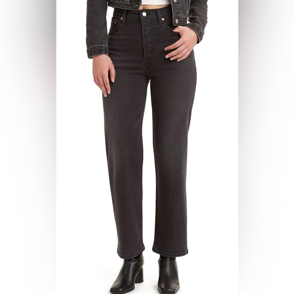 Levi's Women's Ribcage Straight Ankle Jeans